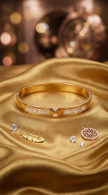 Gold Bangle With Stainless Steel And Center Design (ESBA041)