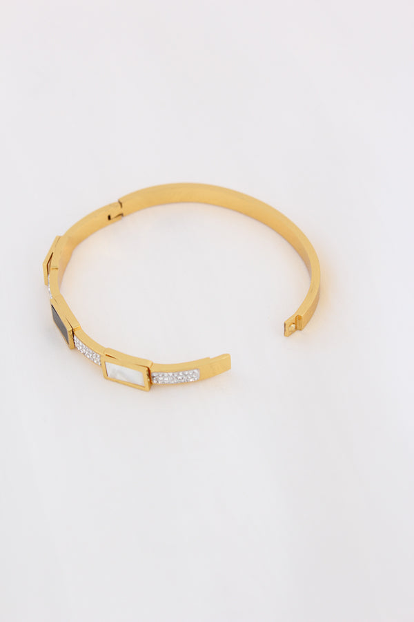 Anti Tarnish Bangle With Black And White Plates (BA033)