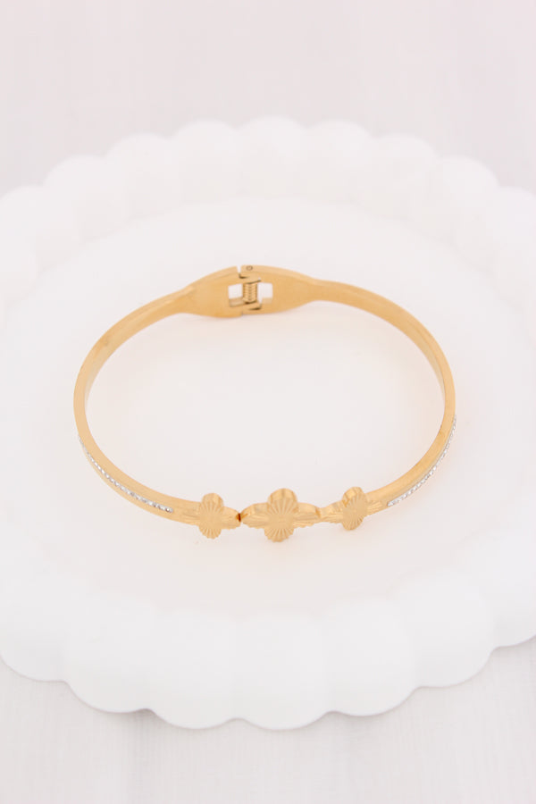 Anti Tarnish Bangle With Center Design (BA027)