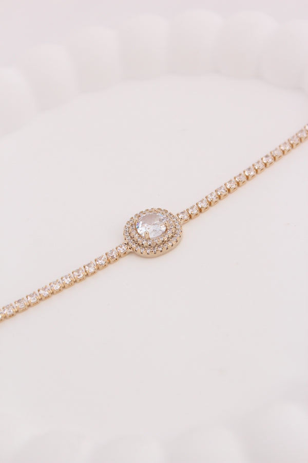 Anti Tarnish Bracelet In Gold Colour With Center Pendant Stone (BR011-G)