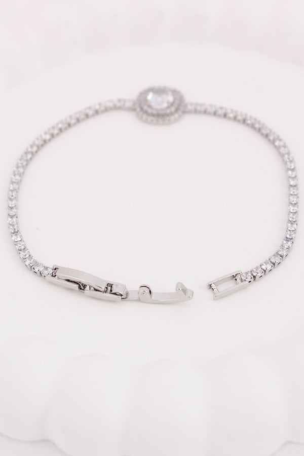 Anti Tarnish Bracelet In Silver Colour With Center Pendant Stone (BR011-S)