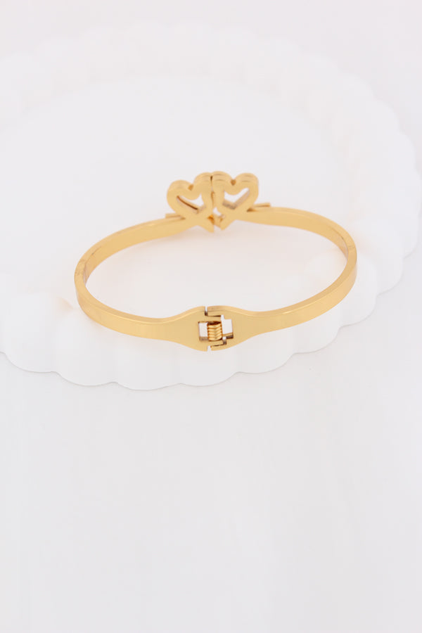 Anti Tarnish Gold Bangle With Twisted Hearts (BA034)