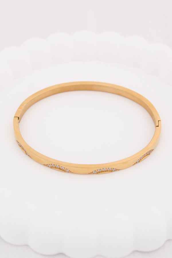 Anti Tarnish Gold Bangle With Waves And Stones (BA009)