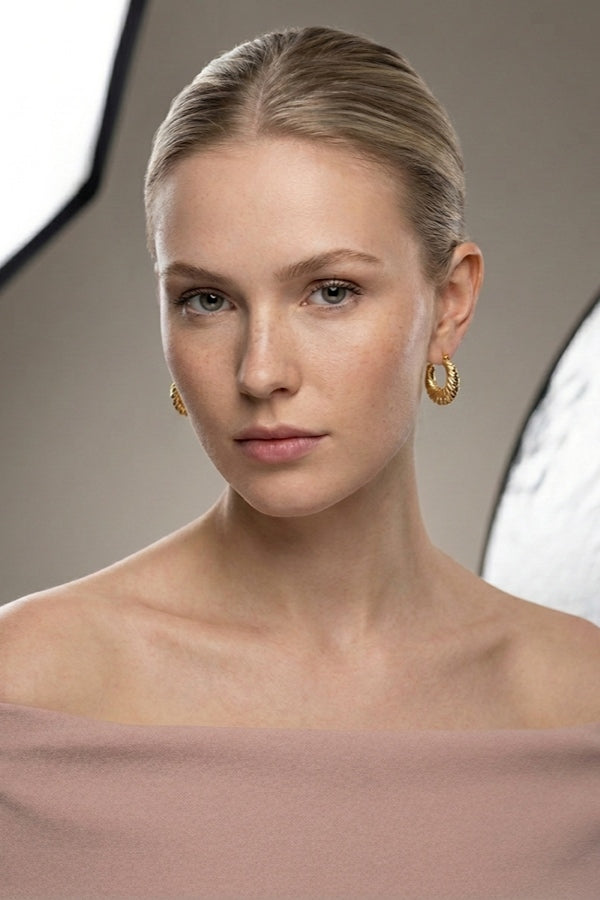 Bold Small Hoops In Chunky Design For Women