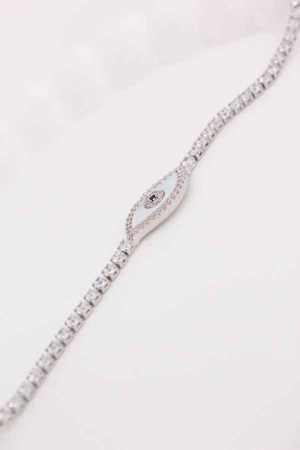 Bracelet In Silver Polish With Evil Eye Pendant Attached (BR023-S)