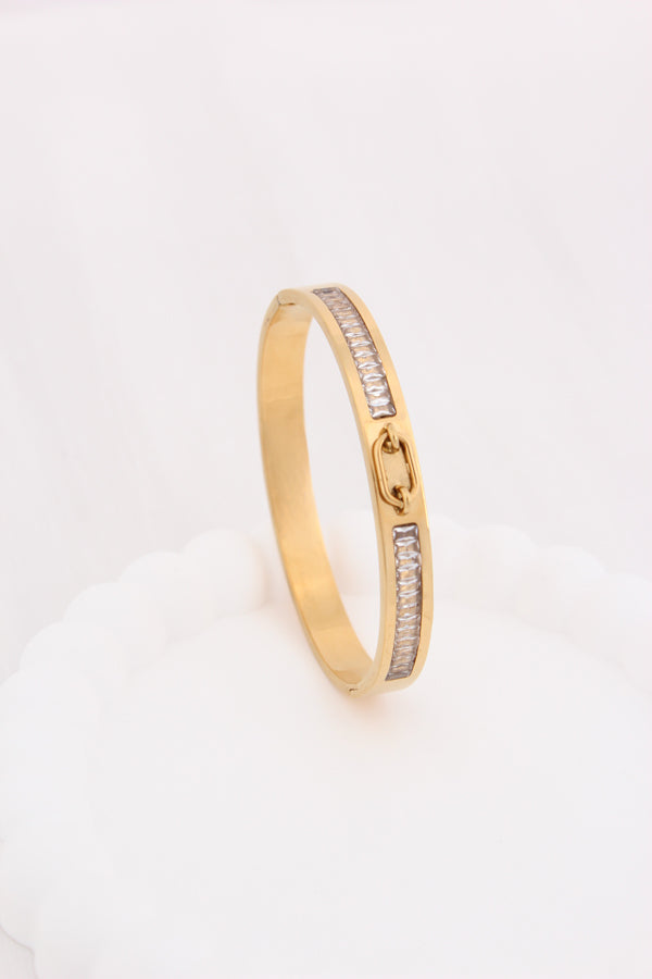 Anti Tarnish Bangle Composed With Stones And Center X Design (ESBA045)