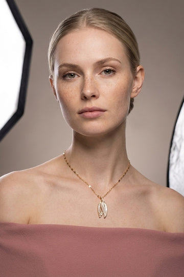 Composed Leaf Pendant With Stone In Gold Polish Necklace (P042)