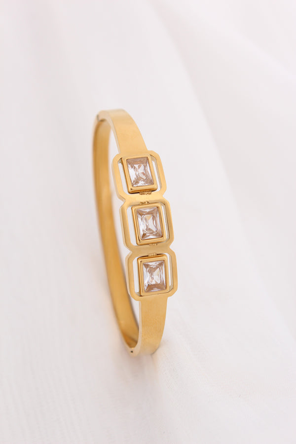 Bangle With Four Clove Leaves Gold Polish Anti Tarnish (ESBA048)