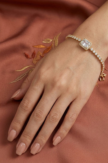 Gold Polish Bracelet With Center Stone Attached (BR017-G)