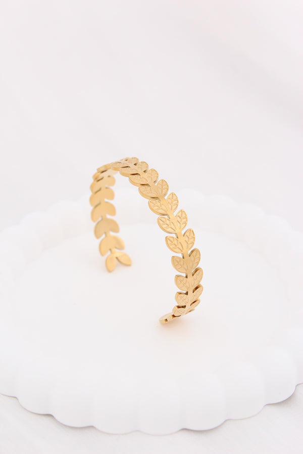 Leave Design Bangle In Stainless Steel (BA026)