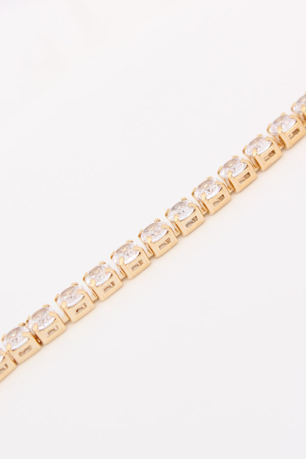 Narrow And Sleek Elegant Tennis Bracelet With Stones In Gold Polish (BR029-G)