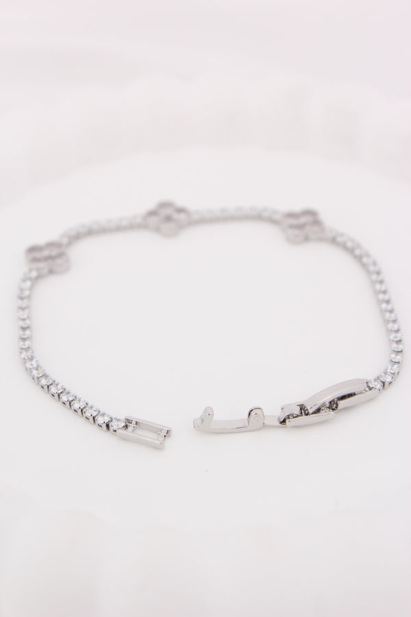Narrow Bracelet With Four Leaf Clover (BR009)