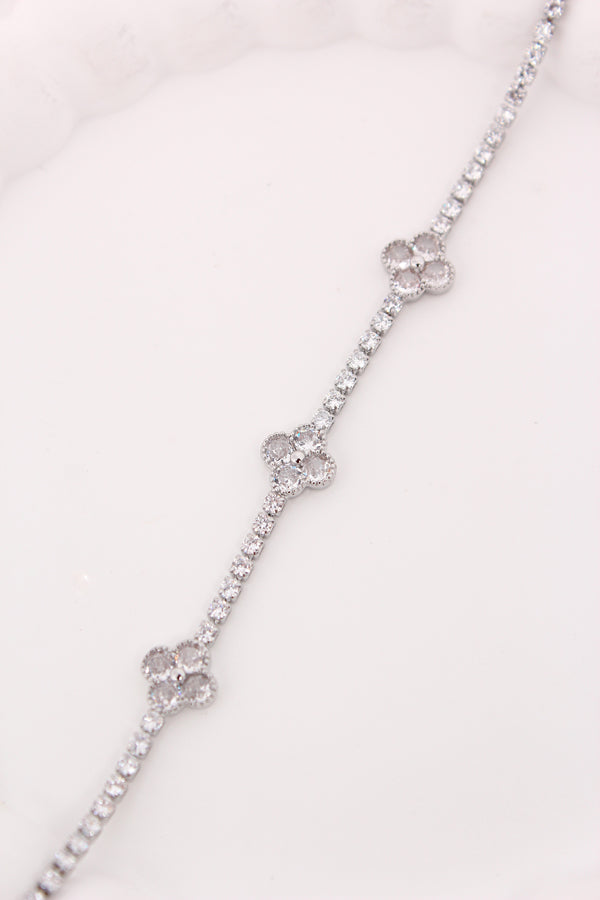 Narrow Bracelet With Four Leaf Clover (BR009)