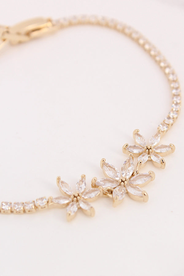 Narrow But Elegant Gold Polish Bracelet With Triple Flower Design (BR025-G)