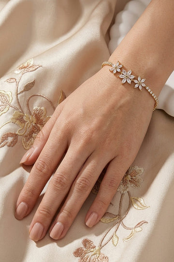 Narrow But Elegant Silver Polish Bracelet With Triple Flower Design (BR025-S)