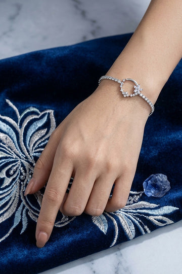 Silver Polish Bracelet With Center Pendant (BR008)