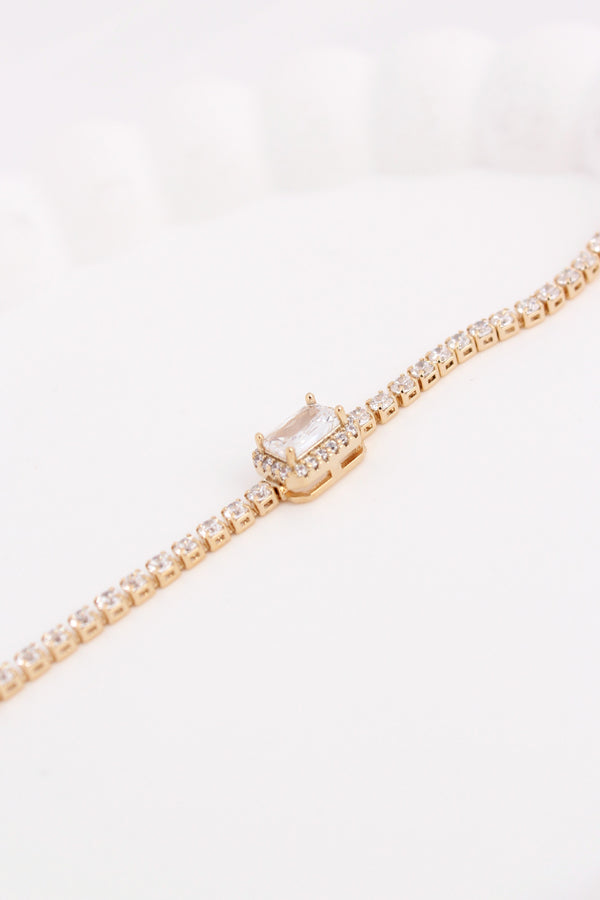 Simple Beauty Bracelet In Silver Polish With Center Stone Attached (BR019-S)