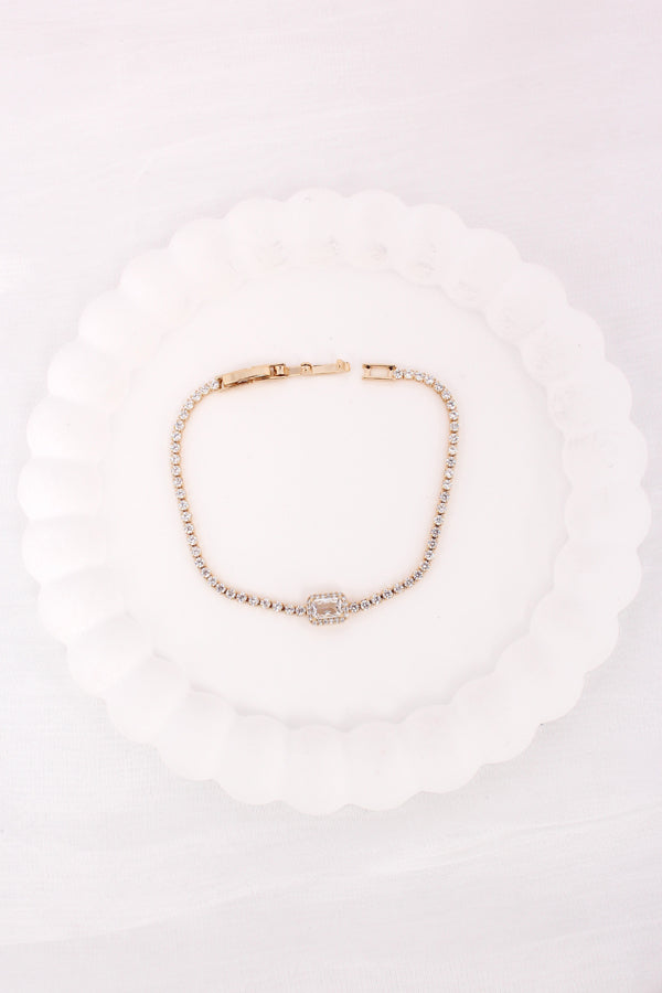 Simple Beauty Bracelet In Silver Polish With Center Stone Attached (BR019-S)