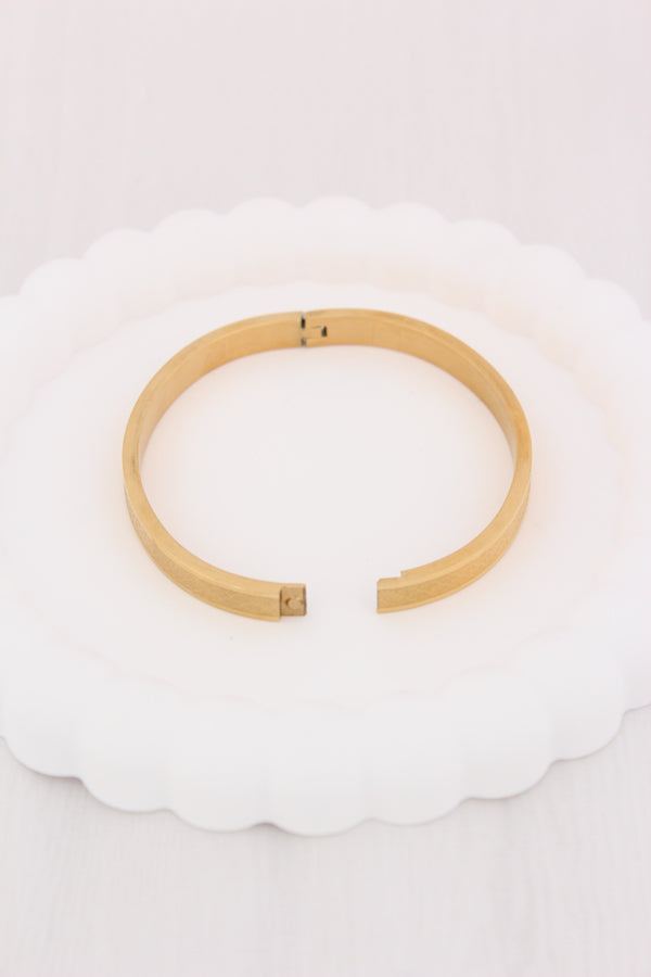 Wide Gold Bangle Stainless Steel With White Colour Design (ESBA049)