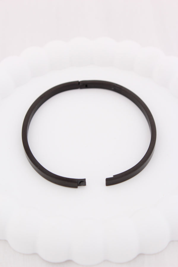 Stainless Steel Bangle In Black Polish (BA010)