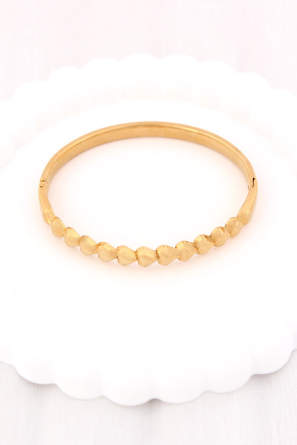 Stainless Steel Gold Bangle Composed With Hearts (BA011)