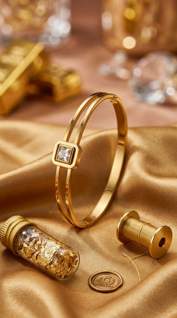 Stainless Steel in Gold Polish With Large Center Stone (BA023)