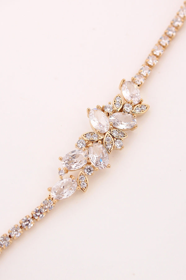 Stunning And Elegant Bracelet With Flower Design Attached (BR024-G)