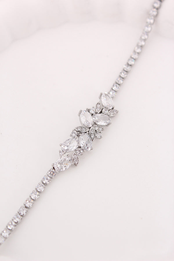 Stunning And Elegant Bracelet With Flower Design Attached (BR024-S)