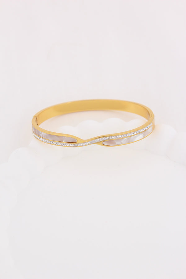 Twisted Gold Bangle In Anti Tarnish (BA021)
