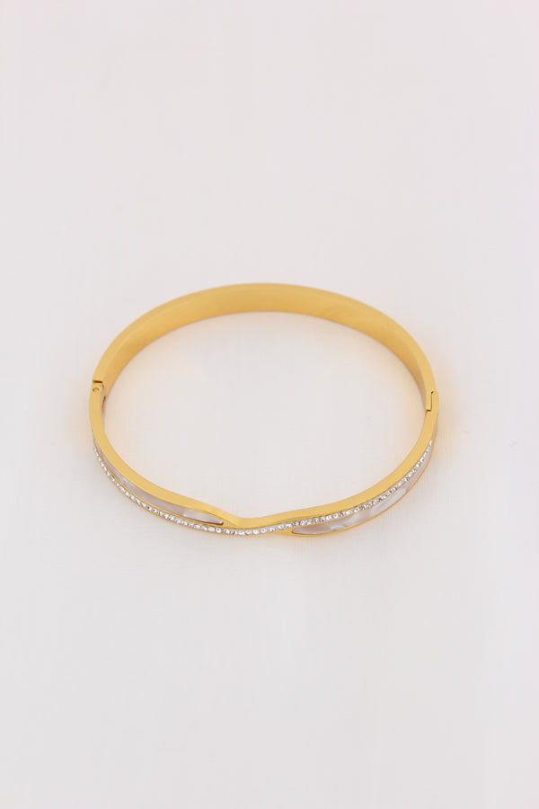 Twisted Gold Bangle In Anti Tarnish (BA021)